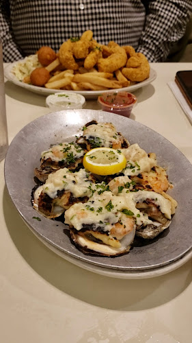 Reviews of Felix's Restaurant & Oyster Bar in New Orleans - Hospitality and gastronomy