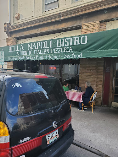 Comentarii opinii despre Bella Napoli Italian Bistro