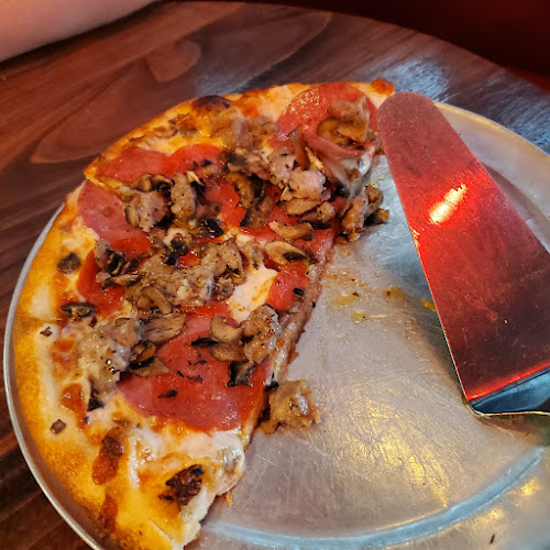 Giorgio's Pizzeria - Hospitality and gastronomy