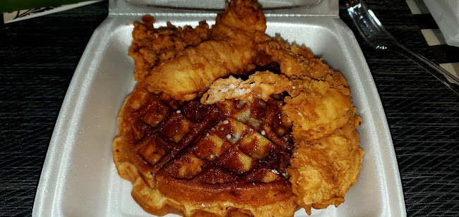 Comentarii opinii despre Ahkii's Soul Meals Ft. Chef Legacy