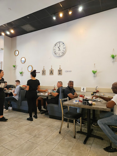 Comentarii opinii despre Hydeout Cafe