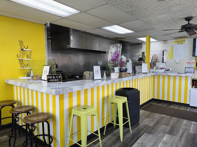 Opinii despre Hound Dog's Burgers & Teriyaki în Chicago - Hospitality and gastronomy