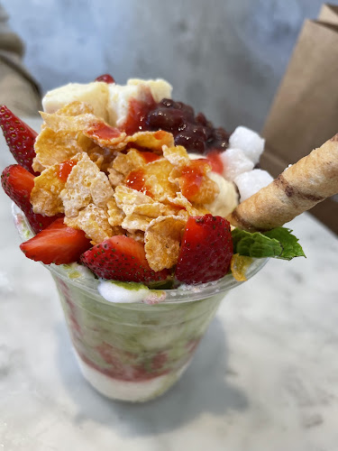 10451 NE 2nd St, Bellevue, WA 98004