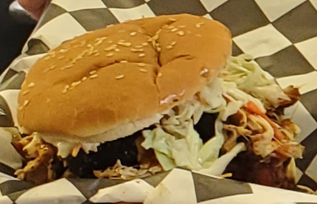 1003 SE Quincy St, Topeka, KS 66612