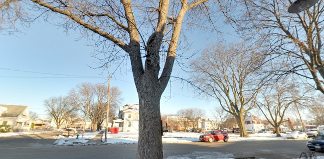 Sam's Pizza And Mr. B's Bar - Cedar Rapids