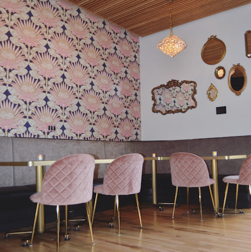 10237 Main St, Bellevue, WA 98004