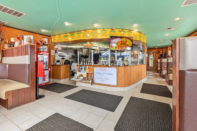 Taqueria La Esquinita - Hospitality and gastronomy