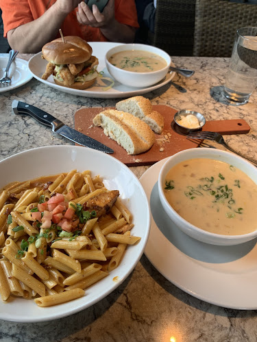 920 NW Pryor Rd, Lee's Summit, MO 64081