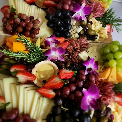 T's Tasty Treats & Catering, LLC - Los Angeles