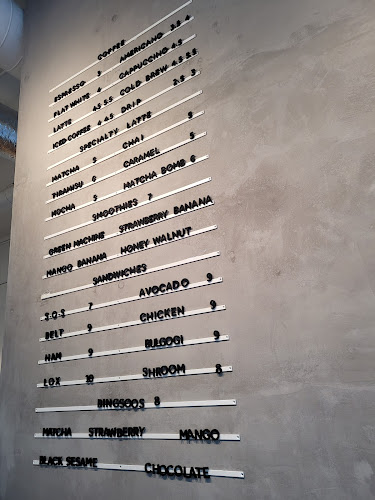 Comentarii opinii despre Semicolon Cafe