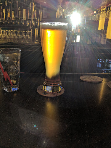 Comentarii opinii despre J's Pub & Grill