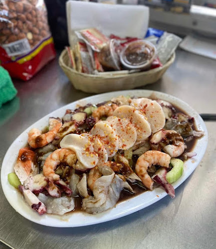 MARISCOS LA MARINA 2