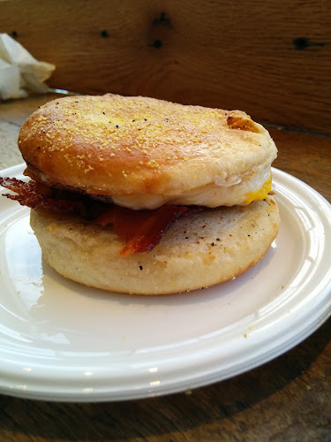 Opinii despre Mike & Patty's Bay Village în Boston - Hospitality and gastronomy