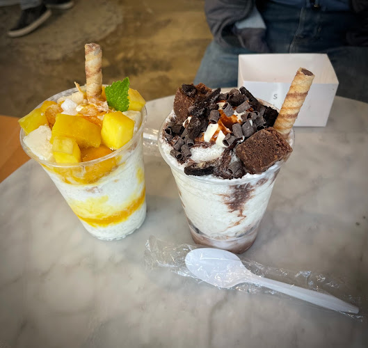 Opinii despre Semicolon Cafe în Bellevue - Hospitality and gastronomy