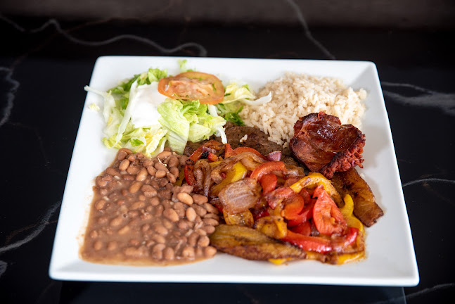 Mundos Latin Kitchen and Bar - Ozark