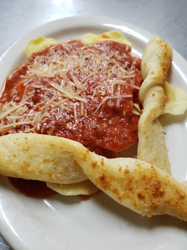 Pepe Caldo Pizzeria - Hospitality and gastronomy