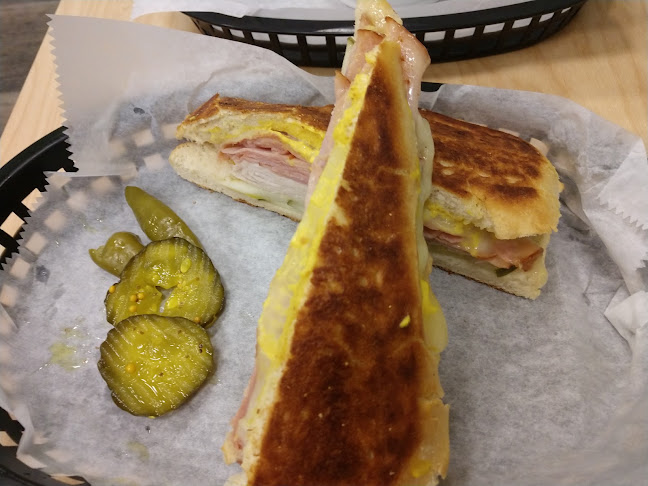 Comentarii opinii despre Pickles Deli