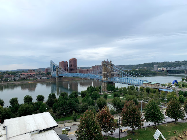 135 Joe Nuxhall Wy 8th Floor, Cincinnati, OH 45202