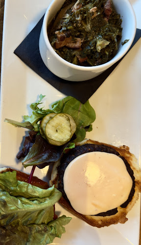 256 Spring St, Jeffersonville, IN 47130