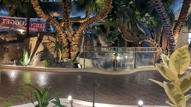 Claim Jumper Restaurants