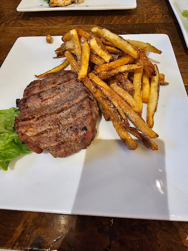 2215 E Waterloo Rd #408, Akron, OH 44312