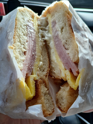 Opinii despre Mom's Donuts & Ice Cream în Santa Ana - Hospitality and gastronomy