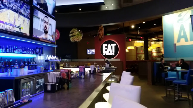 Opinii despre Dave & Buster's Woburn în Woburn - Hospitality and gastronomy