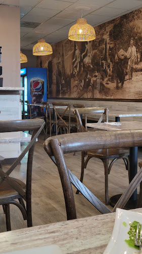 Opinii despre Thai Kitchen St. Charles în St Charles - Hospitality and gastronomy