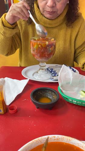 Camaleon Seafood Restaurant