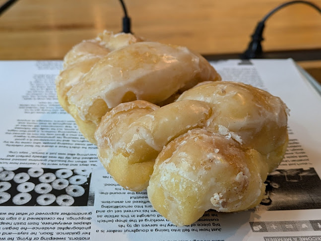 Monarch Donuts - Hospitality and gastronomy