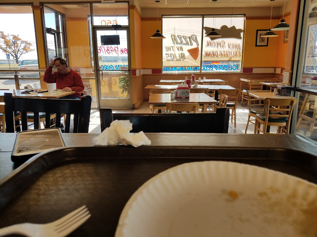 Mamma Leone's Pizza - Hospitality and gastronomy