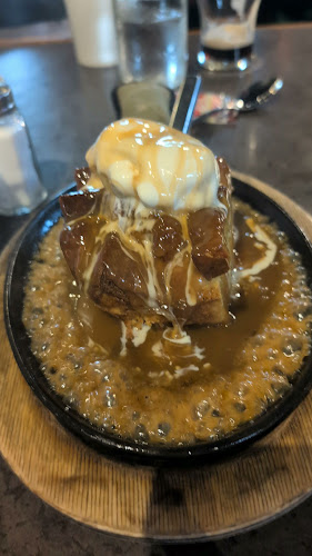 Kahootz Steak & Alehouse - Hospitality and gastronomy