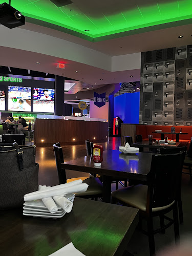 Opinii despre Dave & Buster's Woburn în Woburn - Hospitality and gastronomy
