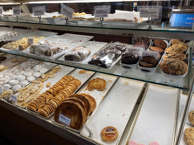 Comentarii opinii despre Victoria Bakery and Cafe