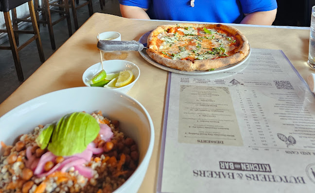 Comentarii opinii despre Butchers & Bakers