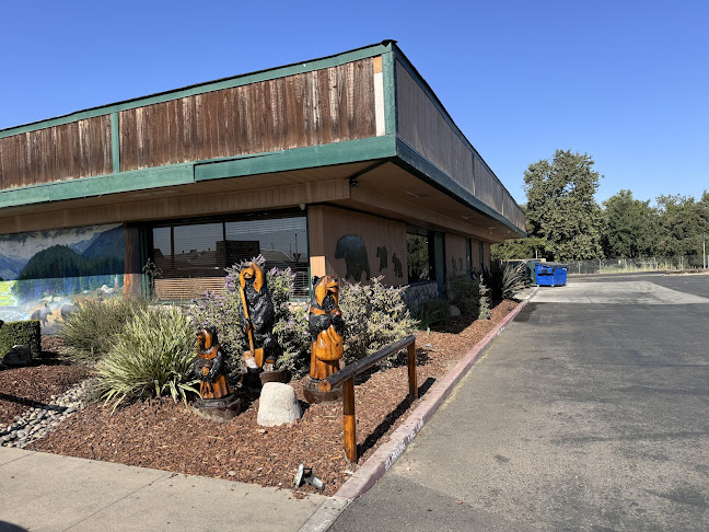 Black Bear Diner Porterville Phone number