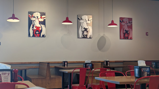 MOOYAH Burgers, Fries & Shakes - Hospitality and gastronomy