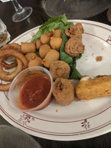 31 Locust St, Dubuque, IA 52001