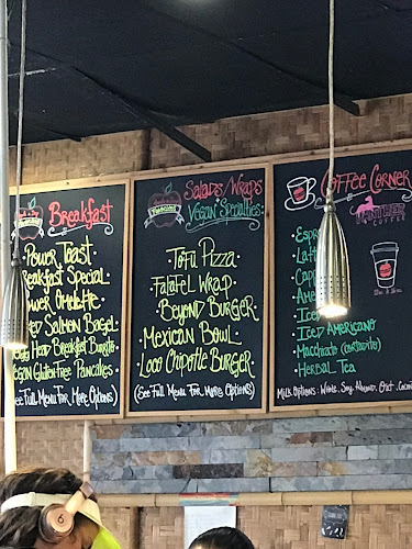 Apple A Day Cafe - Hospitality and gastronomy