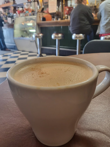 Comments and reviews of Savor the Moment