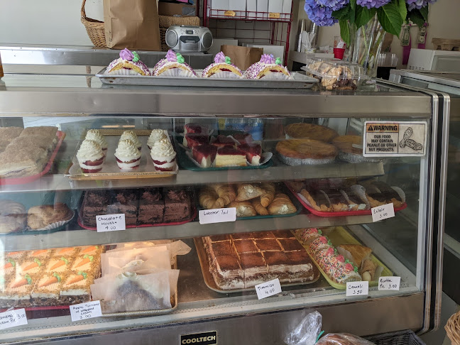A & L Bakery and Cafe - East Boston