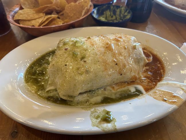 Howling Wolf Taqueria - Salem