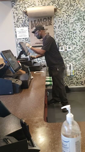 Opinii despre Wingstop în Utica - Hospitality and gastronomy