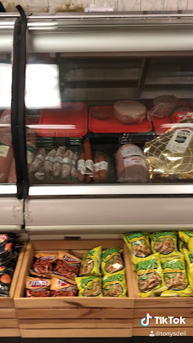 Opinii despre Tony's Italian Deli în Montebello - Hospitality and gastronomy