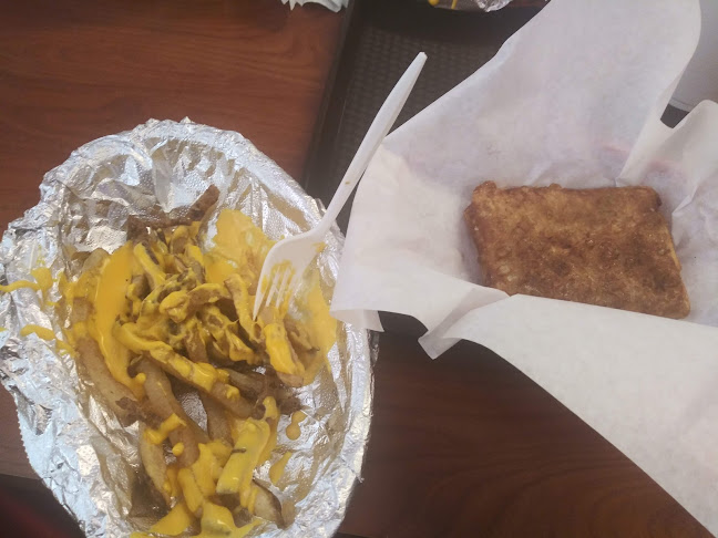 Comentarii opinii despre Dazzo's Dog House