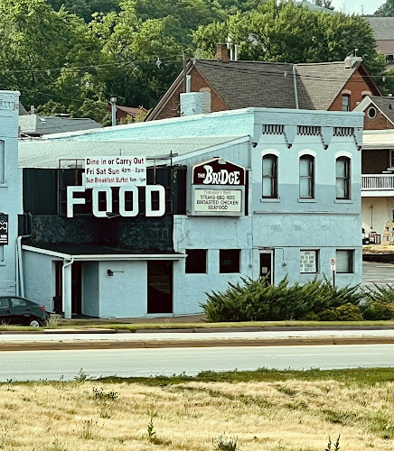 The Bridge Restaurant & Lounge