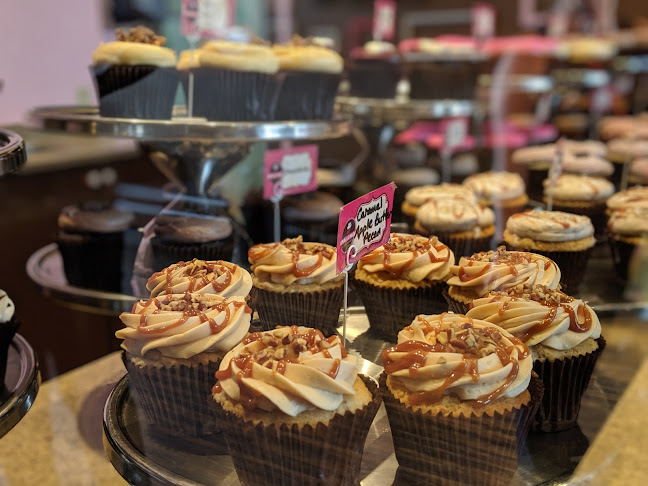 Opinii despre Smallcakes Topeka în Topeka - Hospitality and gastronomy