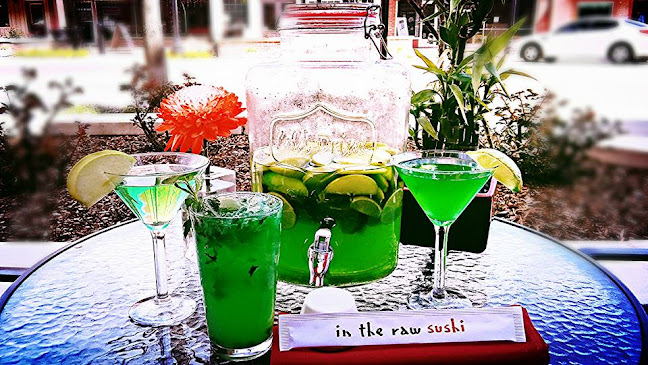 Comentarii opinii despre In The Raw Broken Arrow