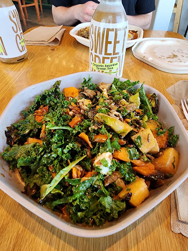 sweetgreen - Hospitality and gastronomy