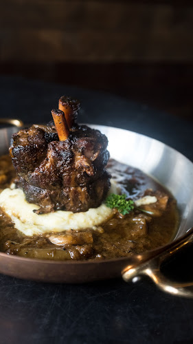 1642 County Road B2 W, Roseville, MN 55113